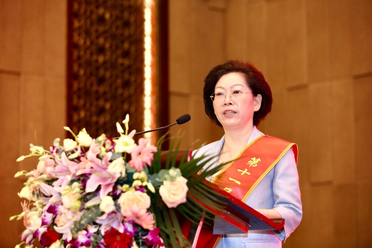 888集团药业集团董事长刘景萍被授予“海南省优异企业家”声誉称呼 | 公司新闻 | 888集团药业