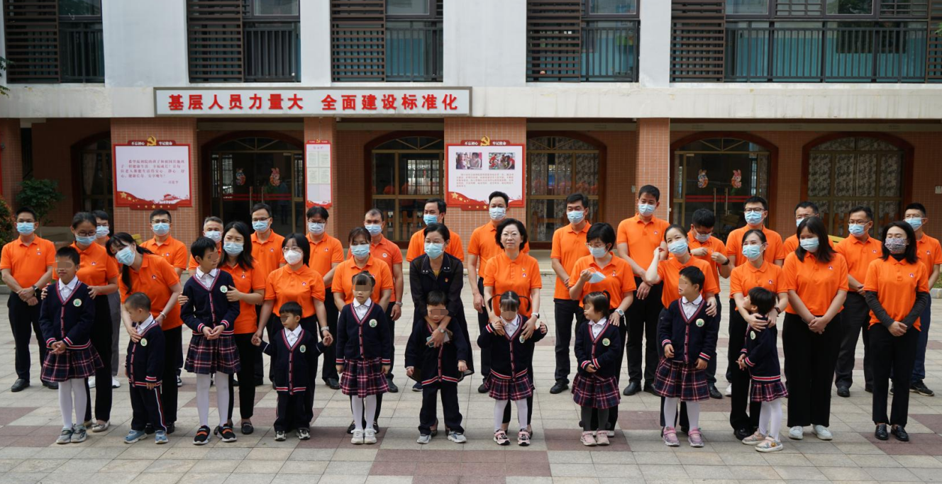 7年一连关爱 | 888集团药业集团走进？？？？？？谑猩缁岣＠ | 公司新闻 | 888集团药业