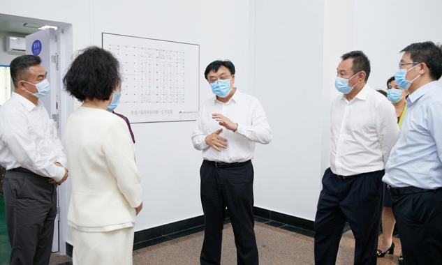 海南省长冯飞莅临888集团药业集团调研指导事情 | 公司新闻 | 888集团药业